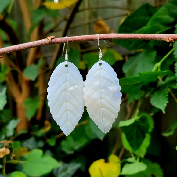 Handmade Freshwater Pearl Shell Leaf Shaped Earrings Dangle - Picture 2 of 4